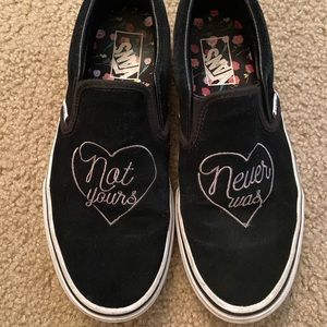Black Vans embroidered heart Valentines Slip On